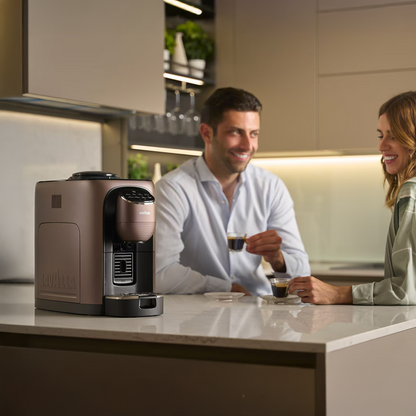 Lavazza Assoluta Aparat za kavu od zrna do šalice